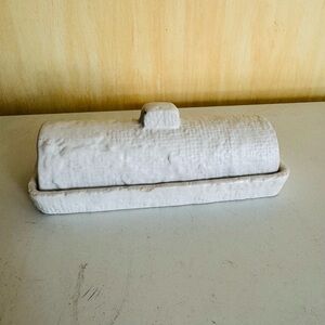 Badgley Mischka Textured Ceramic Butter Dish